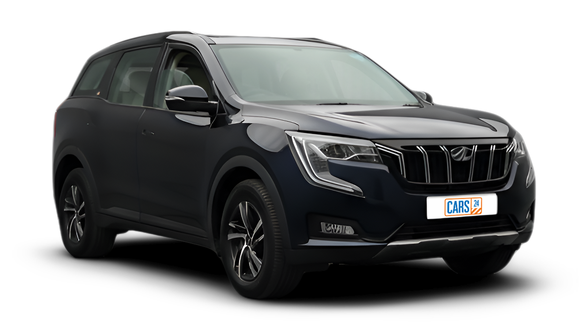 2021 Mahindra XUV700 - SUV - Petrol - Manual - ₹10.74 lakh